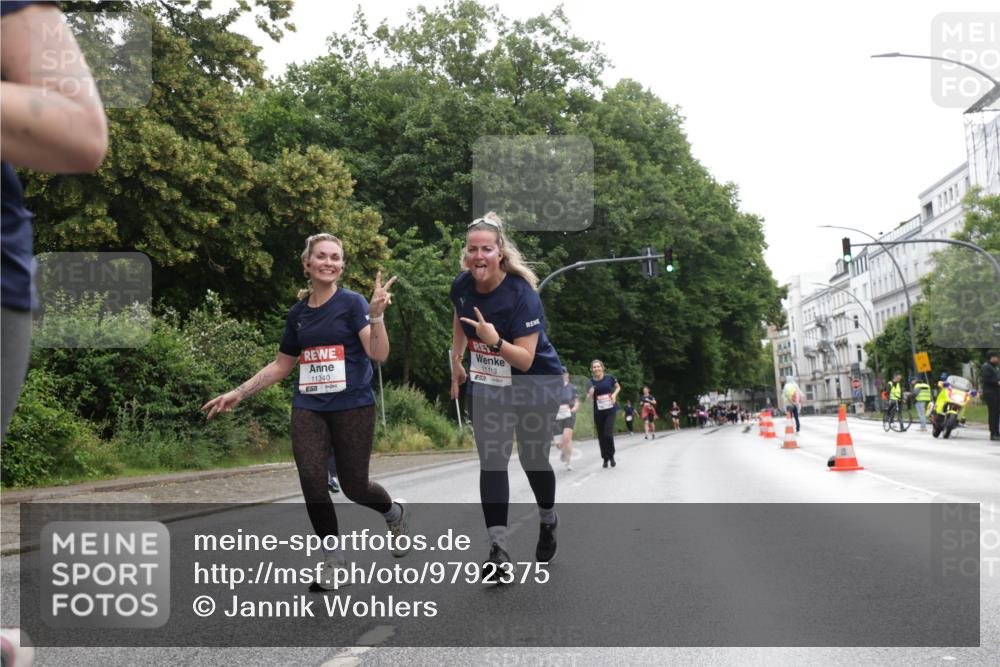 14.06.2026 - REWE Women's Run Jannik Wohlers http://msf.ph/oto/9792375 14.06.2026 10:07:05 Laufen 11340, 11113 meine-sportfotos.de