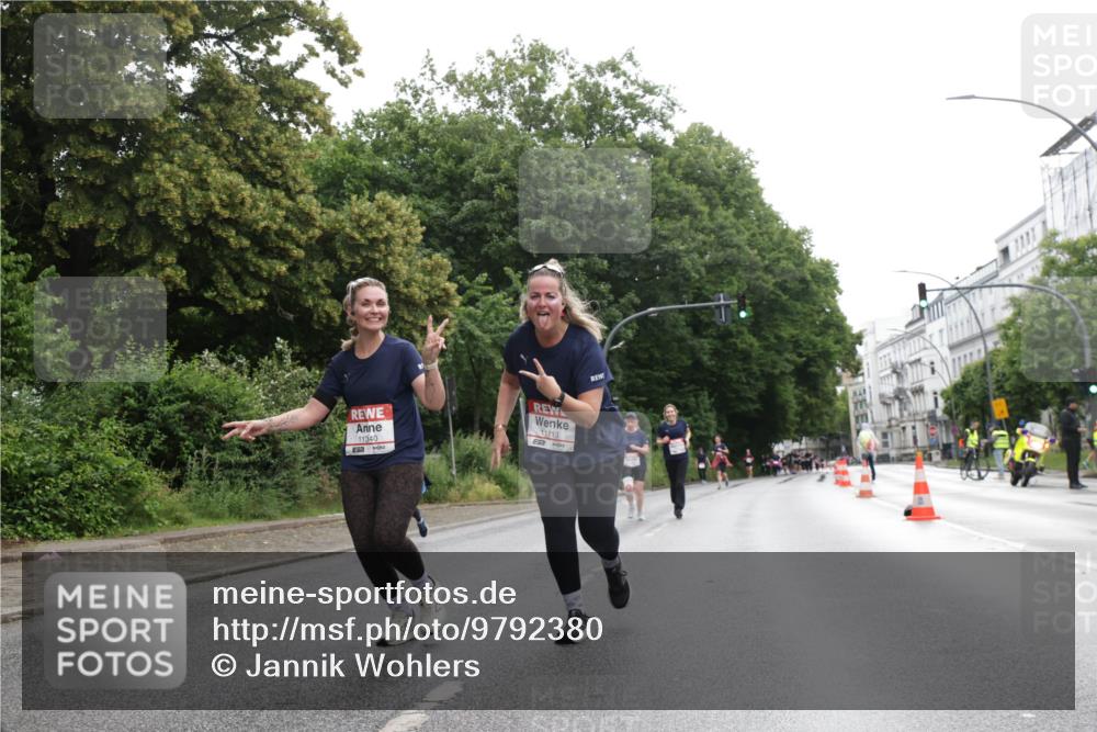 14.06.2026 - REWE Women's Run Jannik Wohlers http://msf.ph/oto/9792380 14.06.2026 10:07:06 Laufen 11340, 11113 meine-sportfotos.de