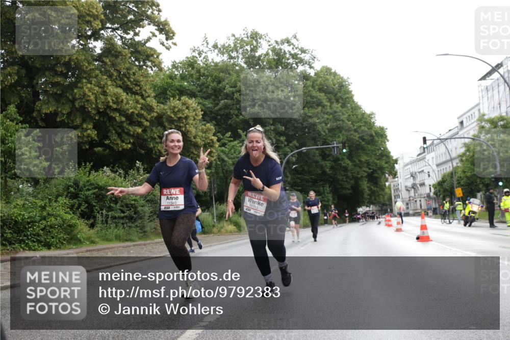 14.06.2026 - REWE Women's Run Jannik Wohlers http://msf.ph/oto/9792383 14.06.2026 10:07:06 Laufen 11340, 11113 meine-sportfotos.de