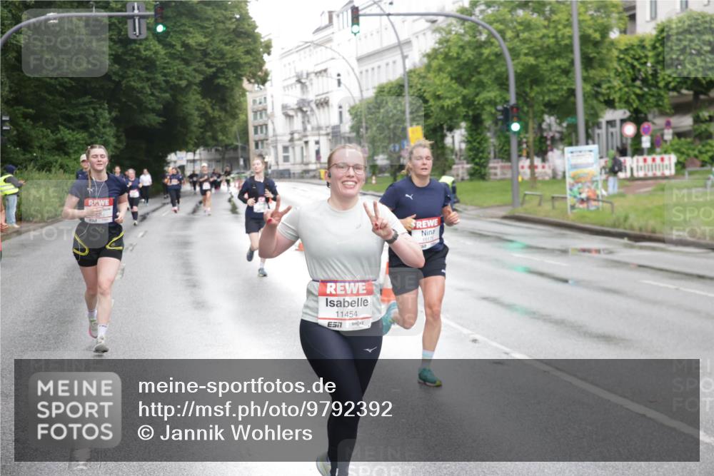 14.06.2026 - REWE Women's Run Jannik Wohlers http://msf.ph/oto/9792392 14.06.2026 09:51:06 Laufen 11454, 7, 1517 meine-sportfotos.de