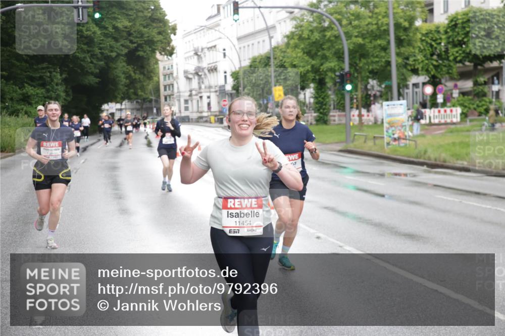 14.06.2026 - REWE Women's Run Jannik Wohlers http://msf.ph/oto/9792396 14.06.2026 09:51:06 Laufen 11454, 7 meine-sportfotos.de