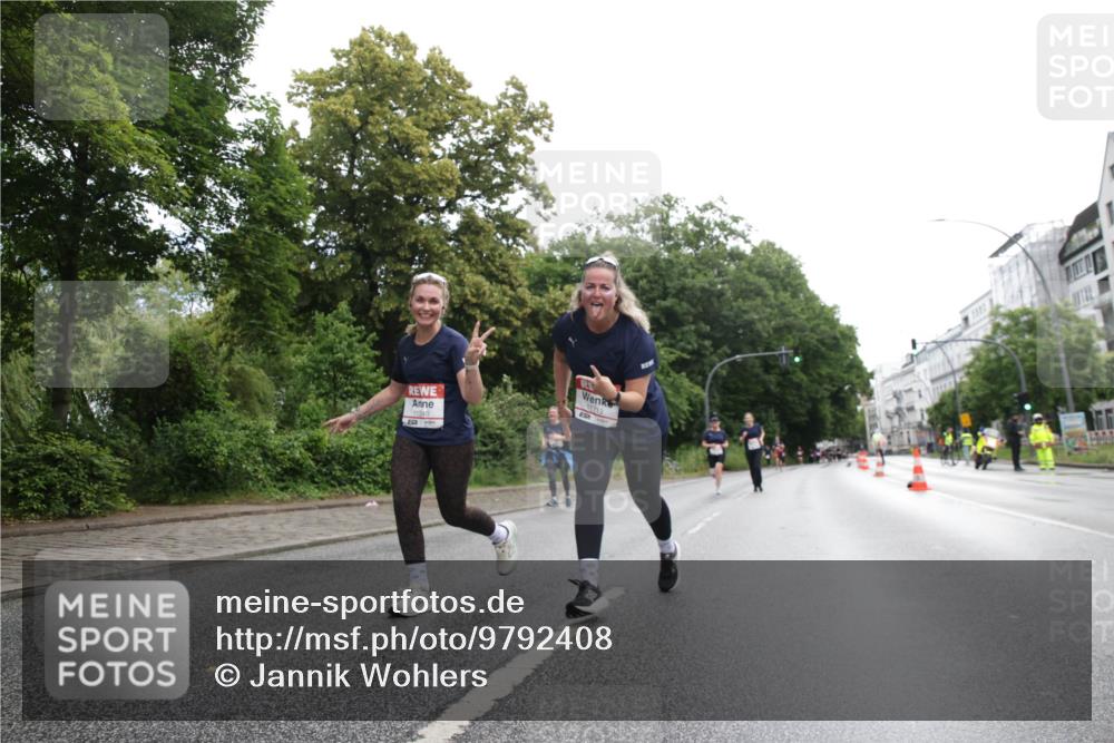 14.06.2026 - REWE Women's Run Jannik Wohlers http://msf.ph/oto/9792408 14.06.2026 10:07:06 Laufen 11340, 11713 meine-sportfotos.de