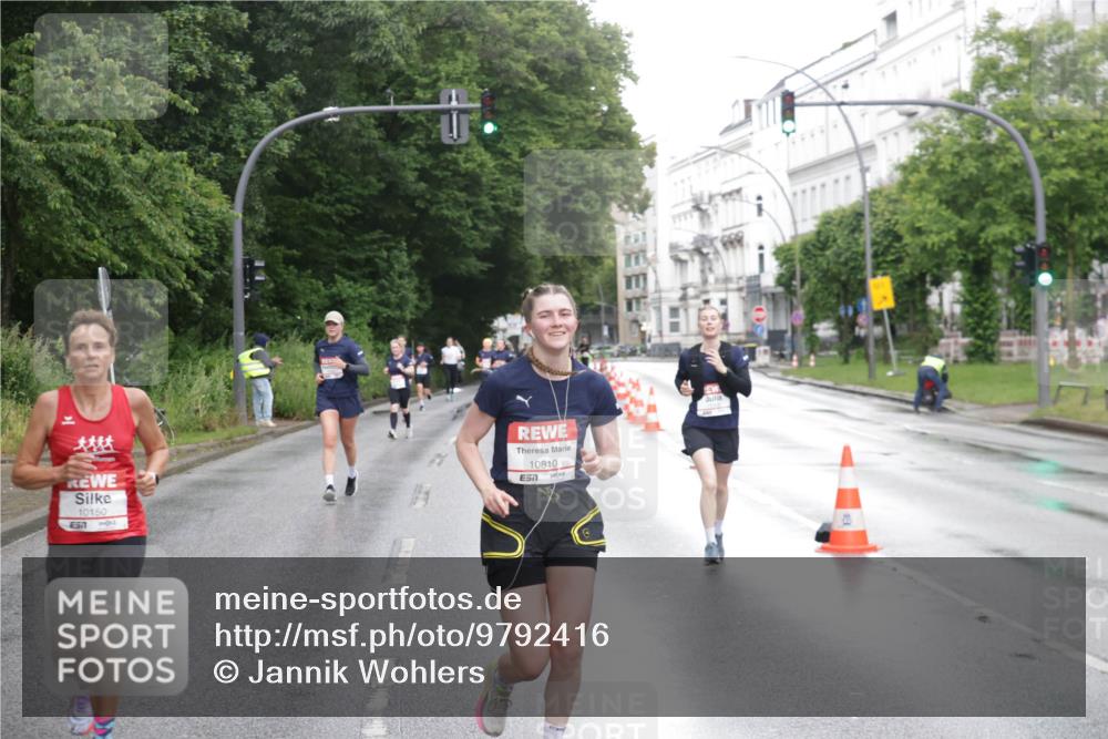 14.06.2026 - REWE Women's Run Jannik Wohlers http://msf.ph/oto/9792416 14.06.2026 09:51:07 Laufen 10150, 10810, 7, 657 meine-sportfotos.de
