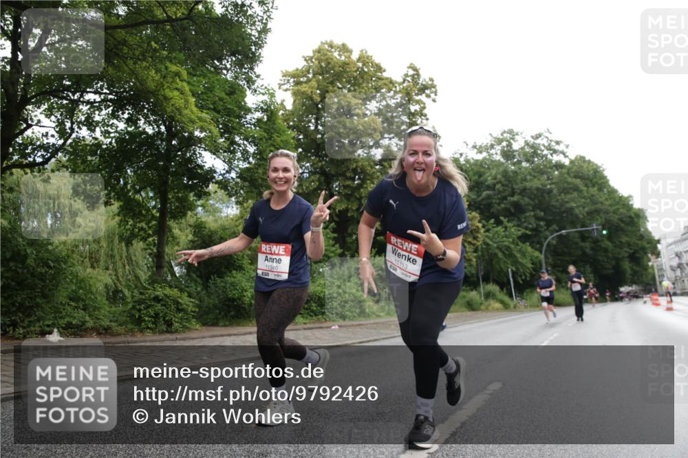 14.06.2026 - REWE Women's Run Jannik Wohlers http://msf.ph/oto/9792426 14.06.2026 10:07:07 Laufen 11340, 11113 meine-sportfotos.de