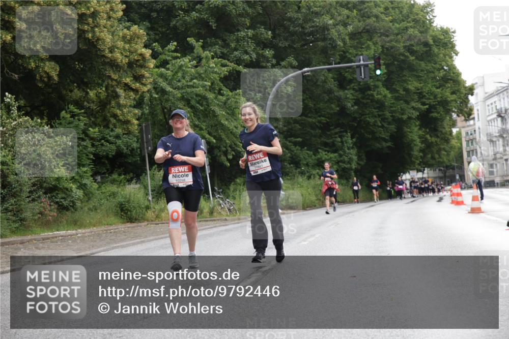 14.06.2026 - REWE Women's Run Jannik Wohlers http://msf.ph/oto/9792446 14.06.2026 10:07:09 Laufen 10298, 11317 meine-sportfotos.de