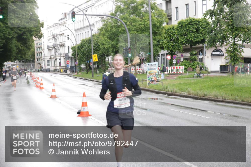 14.06.2026 - REWE Women's Run Jannik Wohlers http://msf.ph/oto/9792447 14.06.2026 09:51:09 Laufen 01, 11300 meine-sportfotos.de