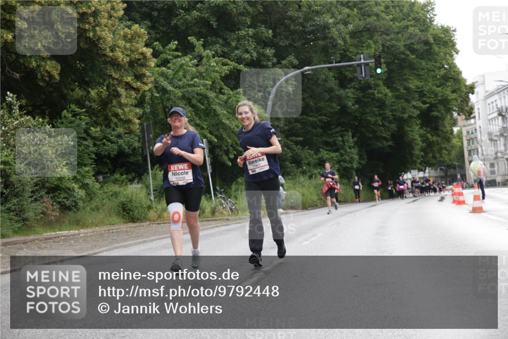 14.06.2026 - REWE Women's Run Jannik Wohlers http://msf.ph/oto/9792448 14.06.2026 10:07:09 Laufen 10298, 11317 meine-sportfotos.de