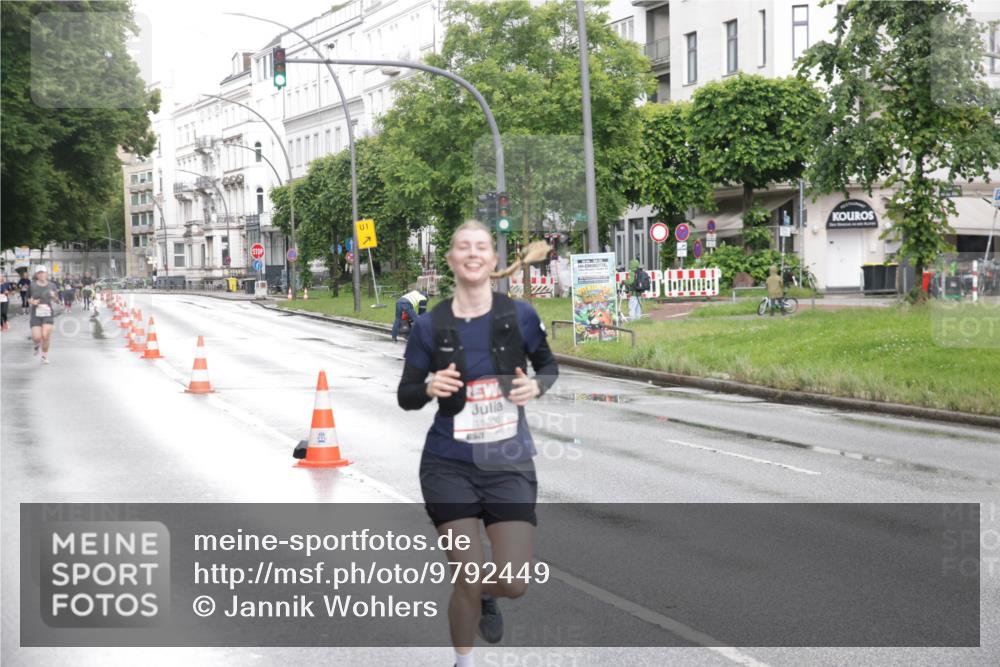 14.06.2026 - REWE Women's Run Jannik Wohlers http://msf.ph/oto/9792449 14.06.2026 09:51:09 Laufen 1, 11300 meine-sportfotos.de
