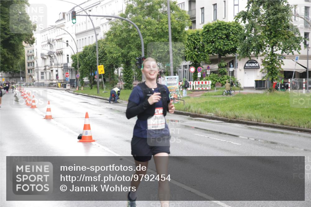 14.06.2026 - REWE Women's Run Jannik Wohlers http://msf.ph/oto/9792454 14.06.2026 09:51:10 Laufen 1, 1134 meine-sportfotos.de