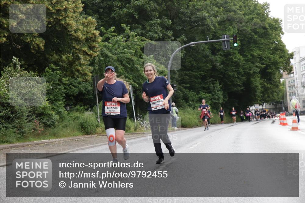 14.06.2026 - REWE Women's Run Jannik Wohlers http://msf.ph/oto/9792455 14.06.2026 10:07:09 Laufen 10298, 11317 meine-sportfotos.de