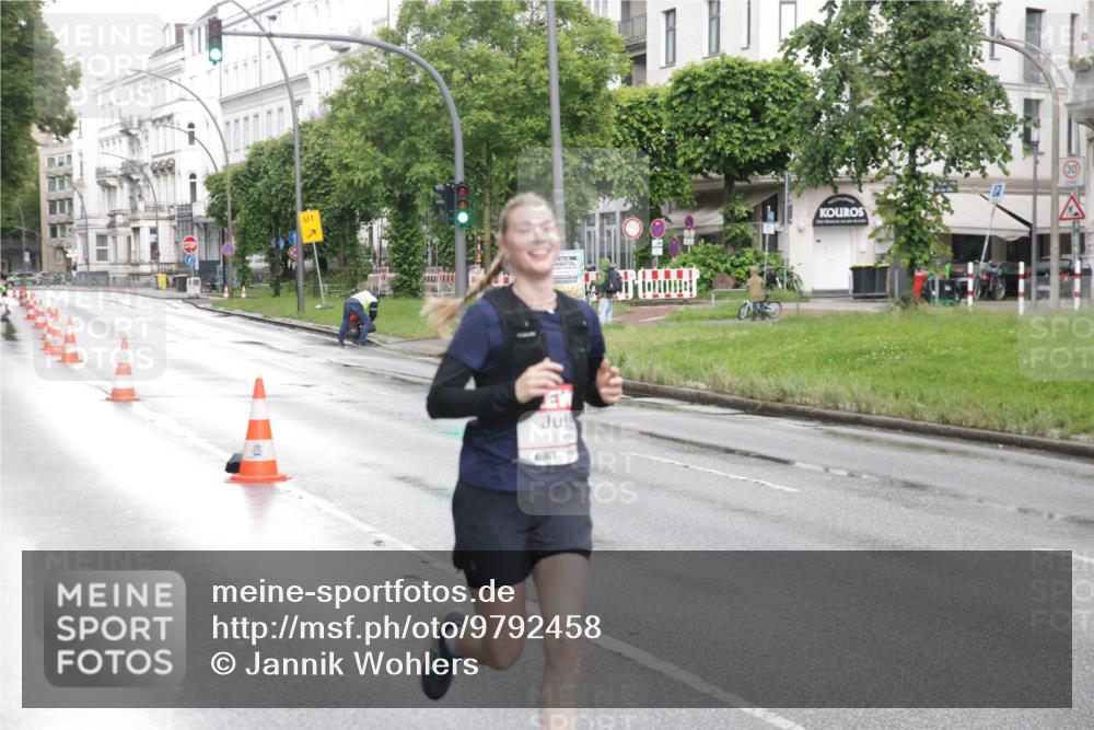 14.06.2026 - REWE Women's Run Jannik Wohlers http://msf.ph/oto/9792458 14.06.2026 09:51:10 Laufen 1, 1130 meine-sportfotos.de