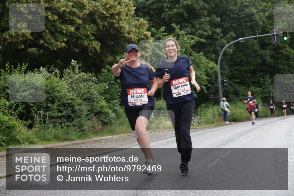 14.06.2026 - REWE Women's Run Jannik Wohlers http://msf.ph/oto/9792469 14.06.2026 10:07:10 Laufen 10298, 11317 meine-sportfotos.de