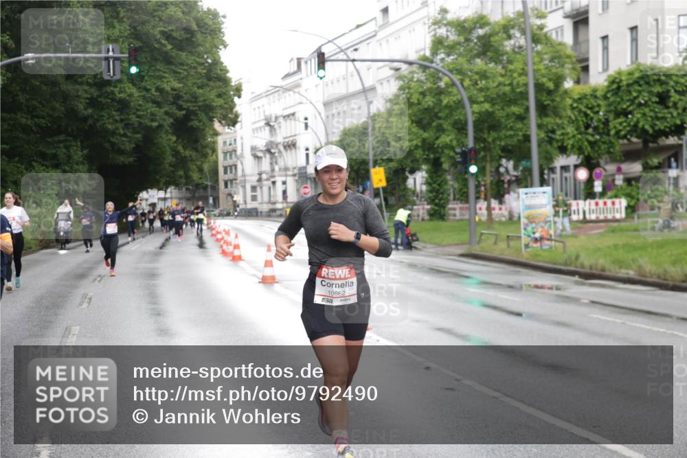 14.06.2026 - REWE Women's Run Jannik Wohlers http://msf.ph/oto/9792490 14.06.2026 09:51:17 Laufen 10662, 1 meine-sportfotos.de