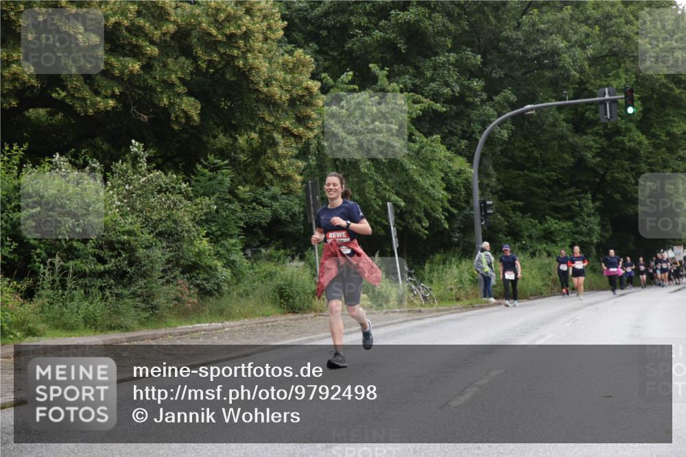 14.06.2026 - REWE Women's Run Jannik Wohlers http://msf.ph/oto/9792498 14.06.2026 10:07:16 Laufen  meine-sportfotos.de