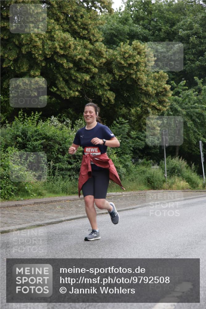 14.06.2026 - REWE Women's Run Jannik Wohlers http://msf.ph/oto/9792508 14.06.2026 10:07:18 Laufen  meine-sportfotos.de
