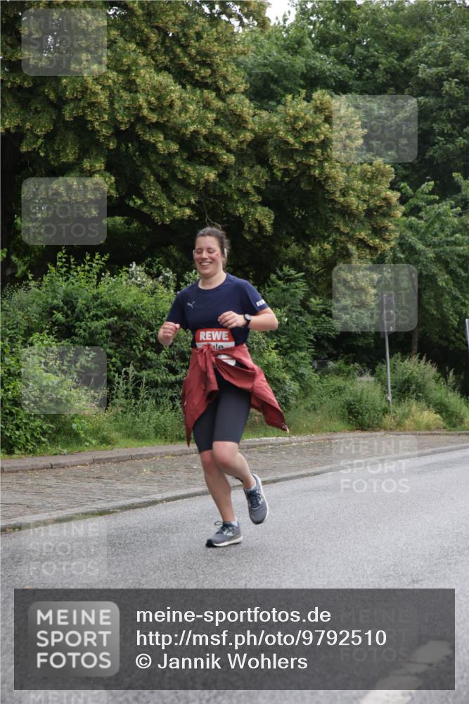 14.06.2026 - REWE Women's Run Jannik Wohlers http://msf.ph/oto/9792510 14.06.2026 10:07:18 Laufen  meine-sportfotos.de