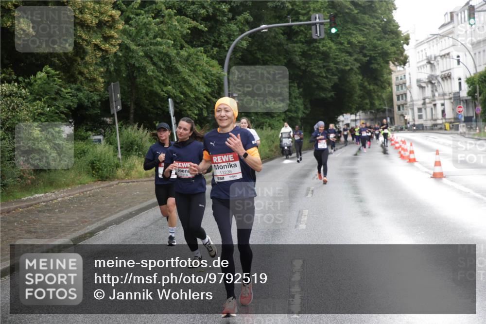 14.06.2026 - REWE Women's Run Jannik Wohlers http://msf.ph/oto/9792519 14.06.2026 09:51:19 Laufen 10119, 11238, 57 meine-sportfotos.de