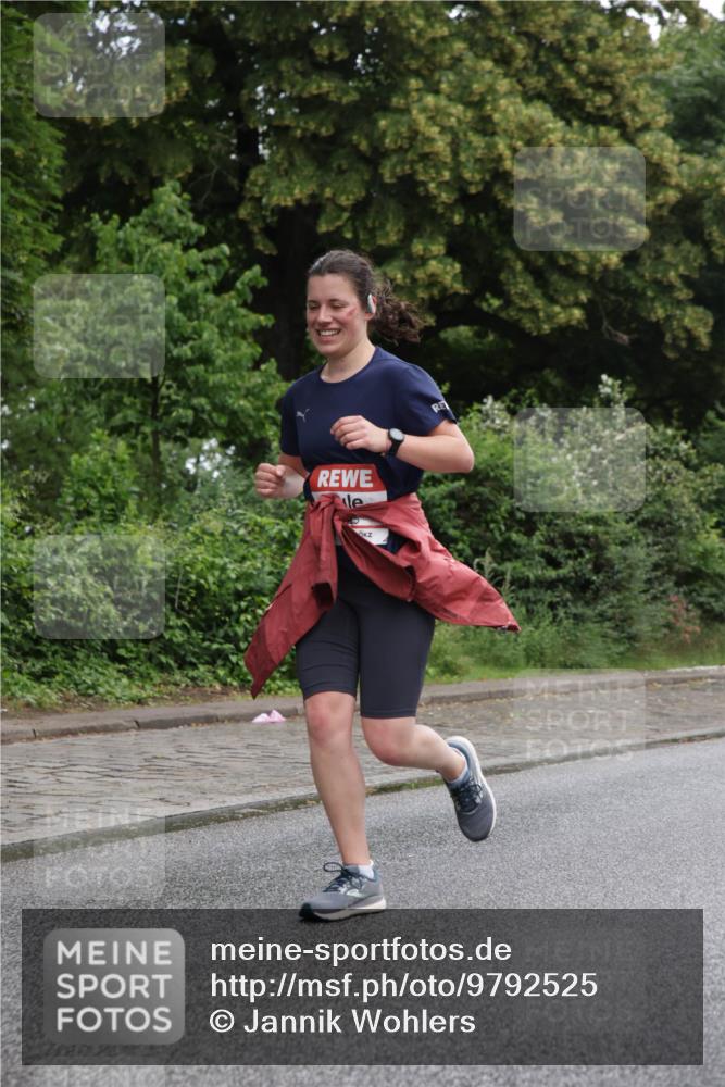 14.06.2026 - REWE Women's Run Jannik Wohlers http://msf.ph/oto/9792525 14.06.2026 10:07:19 Laufen  meine-sportfotos.de