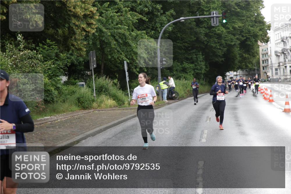 14.06.2026 - REWE Women's Run Jannik Wohlers http://msf.ph/oto/9792535 14.06.2026 09:51:21 Laufen 0687, 657 meine-sportfotos.de