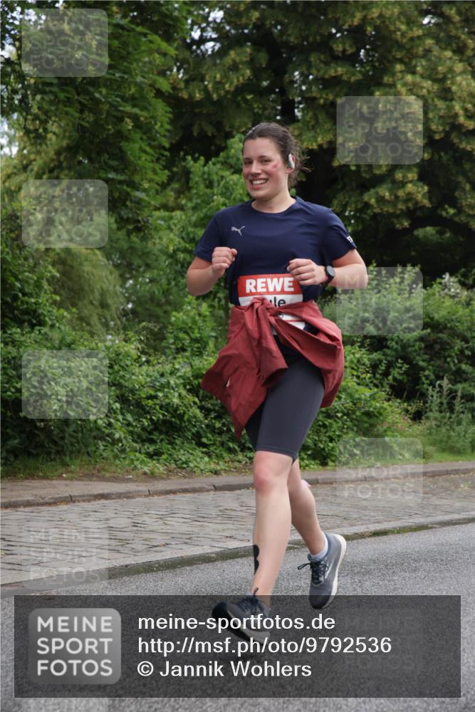 14.06.2026 - REWE Women's Run Jannik Wohlers http://msf.ph/oto/9792536 14.06.2026 10:07:19 Laufen  meine-sportfotos.de