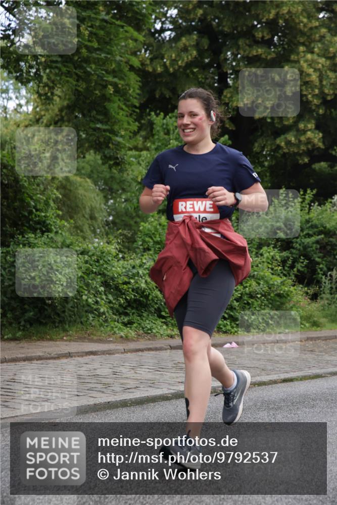 14.06.2026 - REWE Women's Run Jannik Wohlers http://msf.ph/oto/9792537 14.06.2026 10:07:19 Laufen  meine-sportfotos.de
