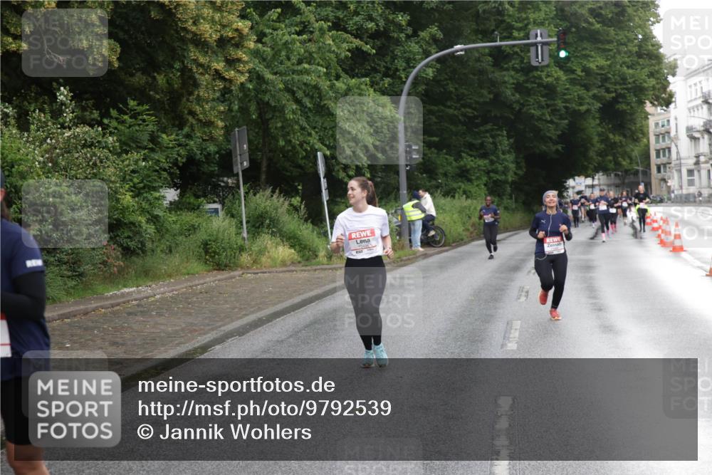 14.06.2026 - REWE Women's Run Jannik Wohlers http://msf.ph/oto/9792539 14.06.2026 09:51:21 Laufen 10 meine-sportfotos.de