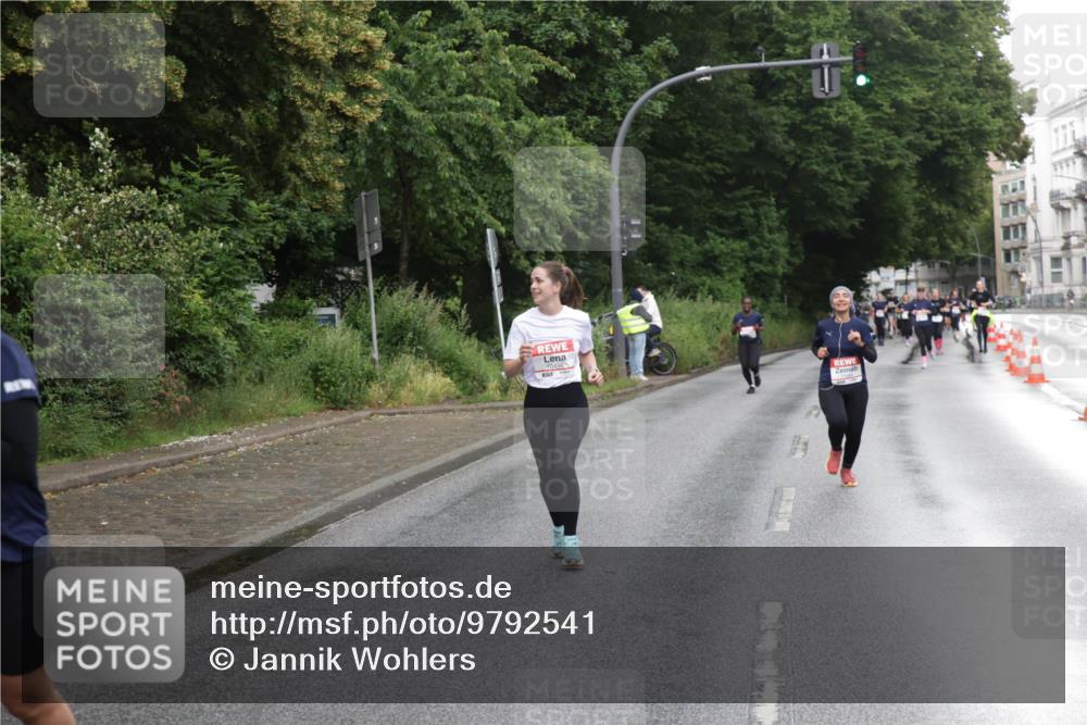 14.06.2026 - REWE Women's Run Jannik Wohlers http://msf.ph/oto/9792541 14.06.2026 09:51:21 Laufen  meine-sportfotos.de