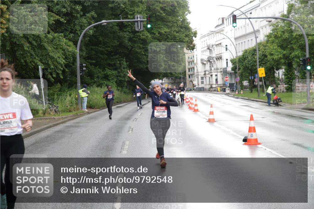14.06.2026 - REWE Women's Run Jannik Wohlers http://msf.ph/oto/9792548 14.06.2026 09:51:23 Laufen 10496, 1617, 11089, 01 meine-sportfotos.de