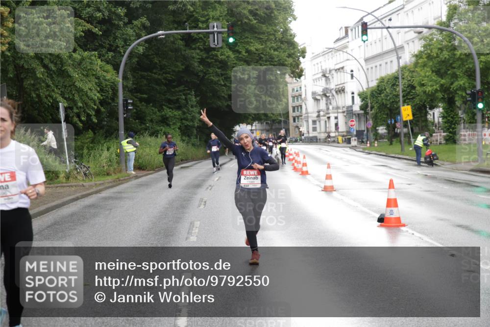 14.06.2026 - REWE Women's Run Jannik Wohlers http://msf.ph/oto/9792550 14.06.2026 09:51:23 Laufen 01 meine-sportfotos.de
