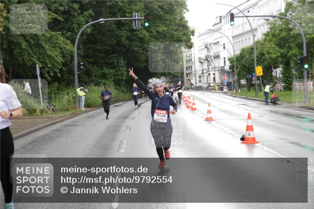 14.06.2026 - REWE Women's Run Jannik Wohlers http://msf.ph/oto/9792554 14.06.2026 09:51:23 Laufen 01 meine-sportfotos.de