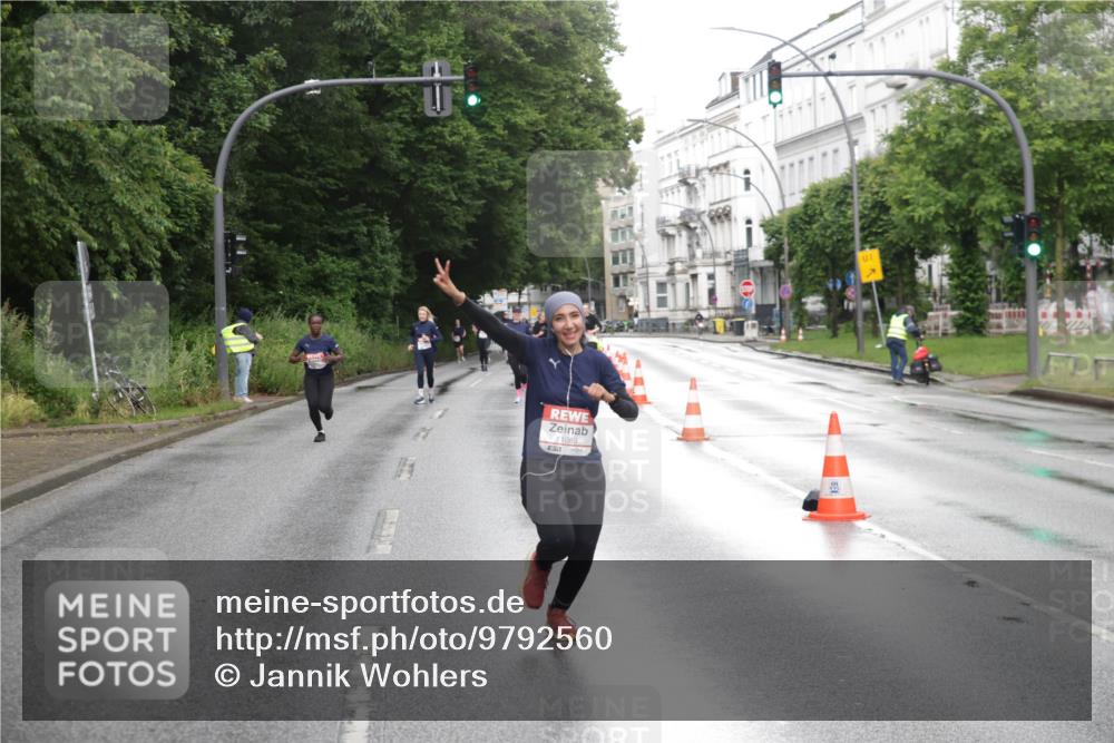 14.06.2026 - REWE Women's Run Jannik Wohlers http://msf.ph/oto/9792560 14.06.2026 09:51:23 Laufen 11089, 7, 01 meine-sportfotos.de