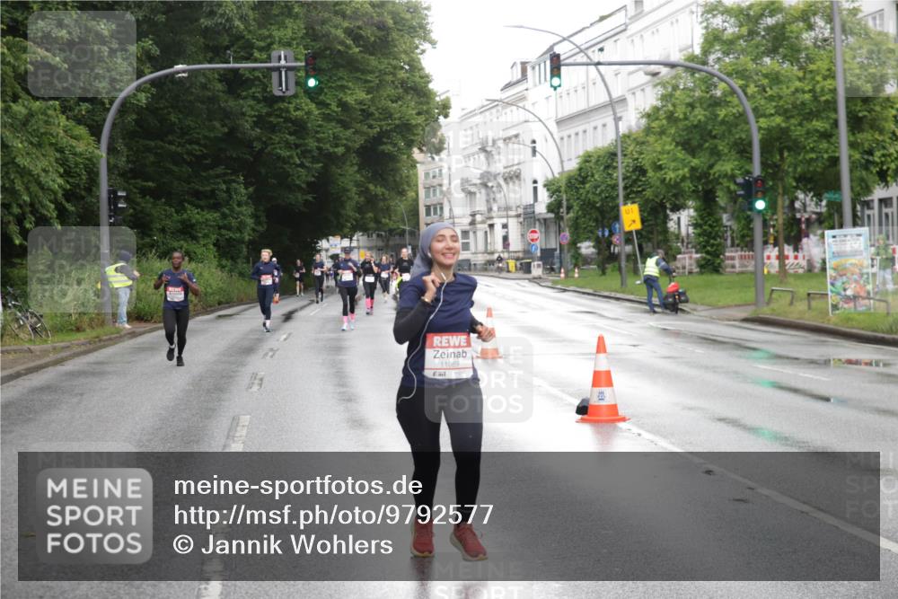 14.06.2026 - REWE Women's Run Jannik Wohlers http://msf.ph/oto/9792577 14.06.2026 09:51:24 Laufen 11089, 7, 101 meine-sportfotos.de