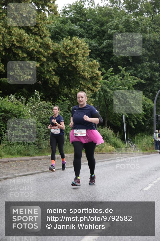 14.06.2026 - REWE Women's Run Jannik Wohlers http://msf.ph/oto/9792582 14.06.2026 10:07:31 Laufen 10283 meine-sportfotos.de