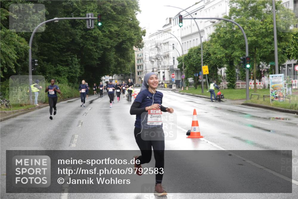 14.06.2026 - REWE Women's Run Jannik Wohlers http://msf.ph/oto/9792583 14.06.2026 09:51:24 Laufen 11089, 57, 01 meine-sportfotos.de