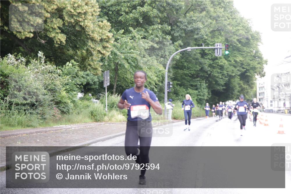 14.06.2026 - REWE Women's Run Jannik Wohlers http://msf.ph/oto/9792594 14.06.2026 09:51:28 Laufen  meine-sportfotos.de