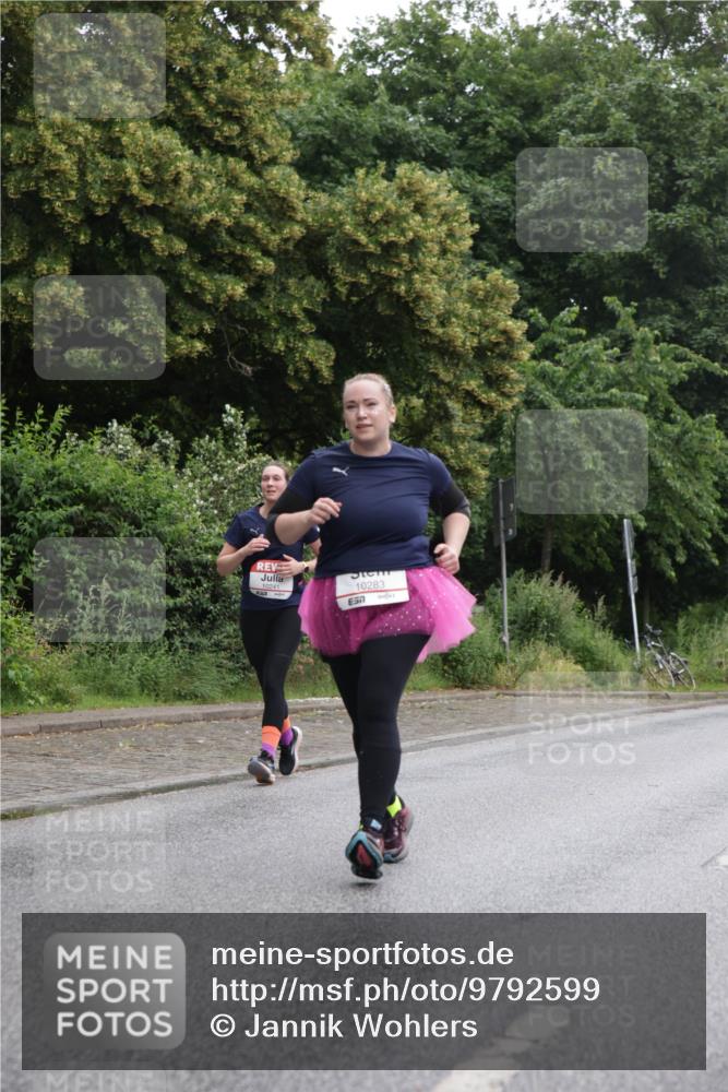 14.06.2026 - REWE Women's Run Jannik Wohlers http://msf.ph/oto/9792599 14.06.2026 10:07:31 Laufen 10241, 10283, 7 meine-sportfotos.de