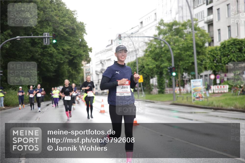 14.06.2026 - REWE Women's Run Jannik Wohlers http://msf.ph/oto/9792608 14.06.2026 09:51:33 Laufen 10598 meine-sportfotos.de