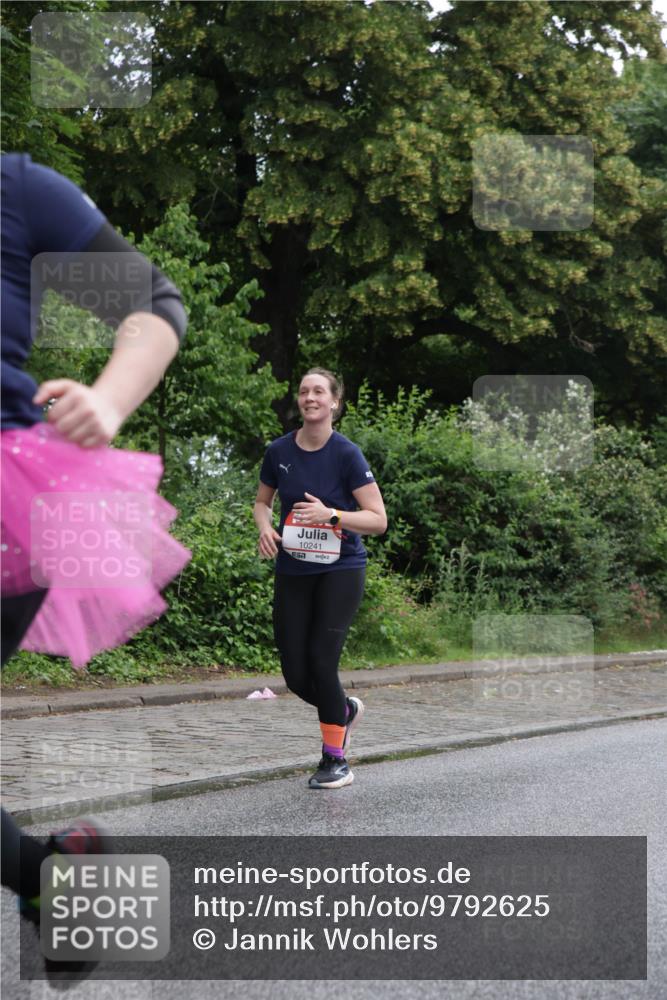 14.06.2026 - REWE Women's Run Jannik Wohlers http://msf.ph/oto/9792625 14.06.2026 10:07:33 Laufen 10241 meine-sportfotos.de