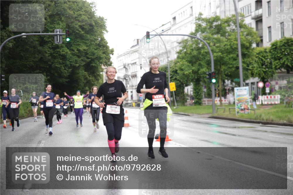 14.06.2026 - REWE Women's Run Jannik Wohlers http://msf.ph/oto/9792628 14.06.2026 09:51:35 Laufen 51, 10089, 10387 meine-sportfotos.de