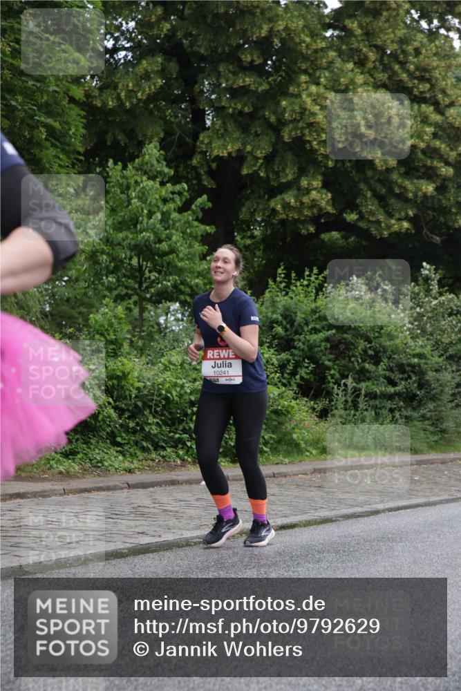 14.06.2026 - REWE Women's Run Jannik Wohlers http://msf.ph/oto/9792629 14.06.2026 10:07:33 Laufen 10241 meine-sportfotos.de
