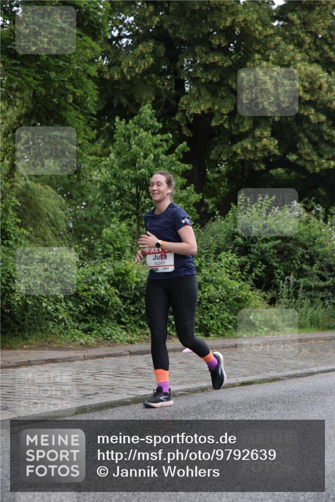 14.06.2026 - REWE Women's Run Jannik Wohlers http://msf.ph/oto/9792639 14.06.2026 10:07:33 Laufen 10241 meine-sportfotos.de