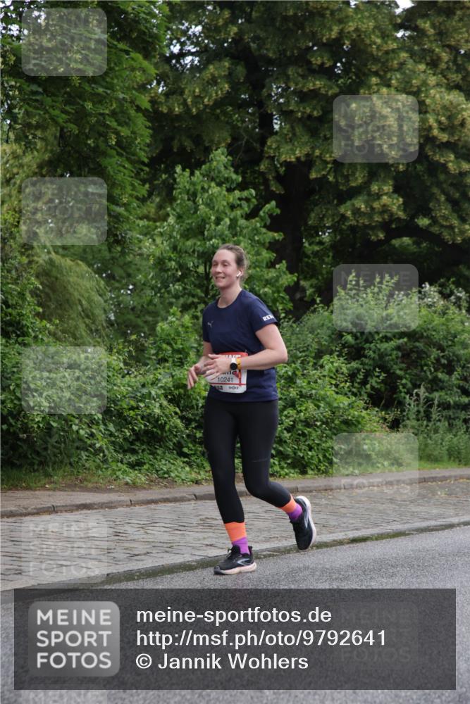 14.06.2026 - REWE Women's Run Jannik Wohlers http://msf.ph/oto/9792641 14.06.2026 10:07:33 Laufen 10241 meine-sportfotos.de