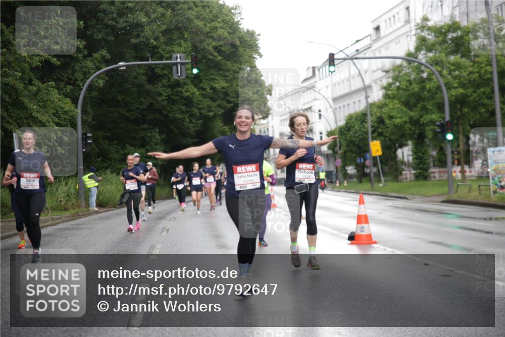 14.06.2026 - REWE Women's Run Jannik Wohlers http://msf.ph/oto/9792647 14.06.2026 09:51:38 Laufen 10796, 57, 10358 meine-sportfotos.de