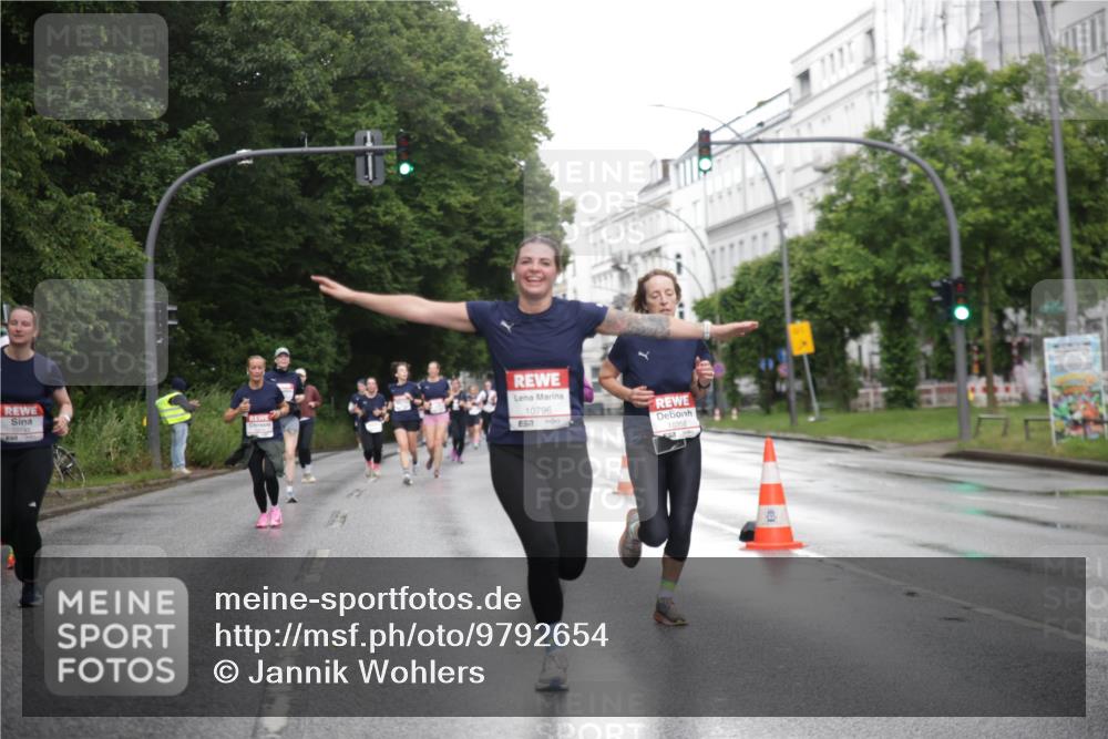 14.06.2026 - REWE Women's Run Jannik Wohlers http://msf.ph/oto/9792654 14.06.2026 09:51:39 Laufen 10796, 10358 meine-sportfotos.de