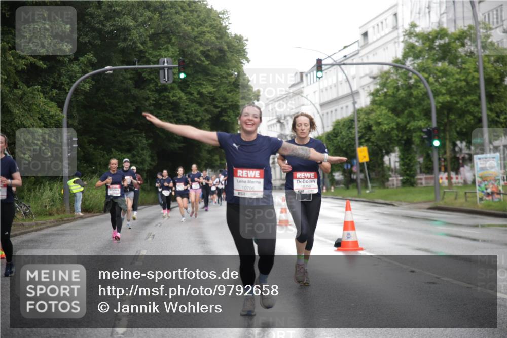 14.06.2026 - REWE Women's Run Jannik Wohlers http://msf.ph/oto/9792658 14.06.2026 09:51:39 Laufen 10796, 10358 meine-sportfotos.de