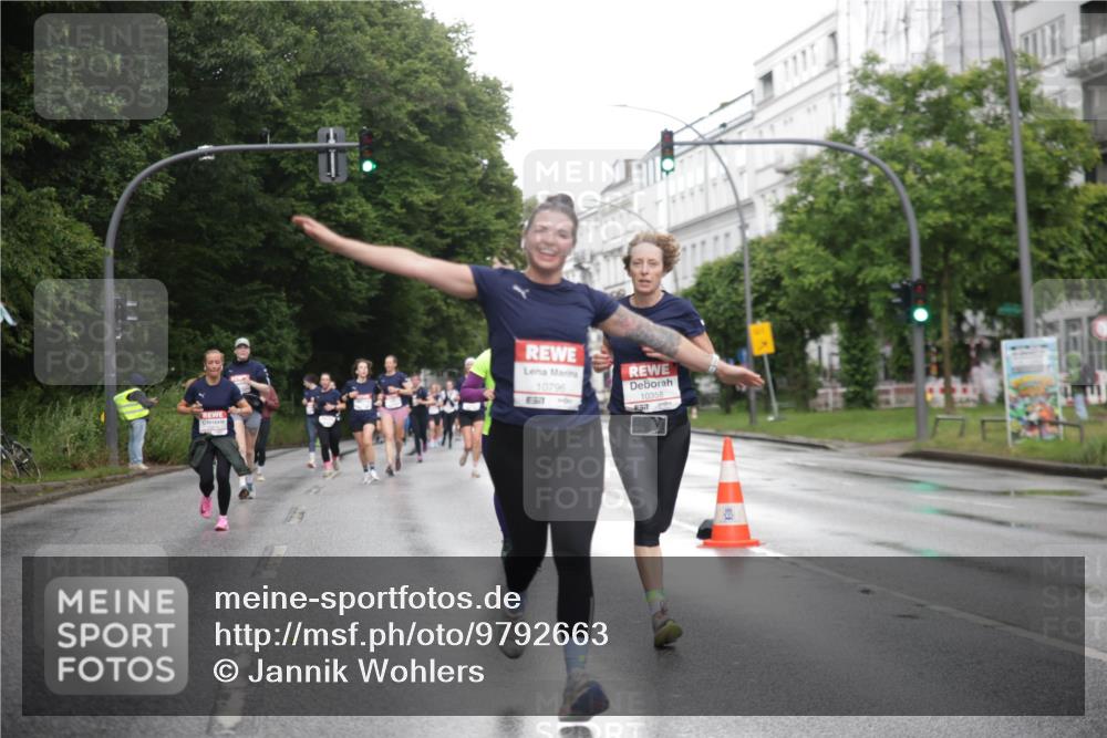 14.06.2026 - REWE Women's Run Jannik Wohlers http://msf.ph/oto/9792663 14.06.2026 09:51:39 Laufen 10796, 57, 10358 meine-sportfotos.de