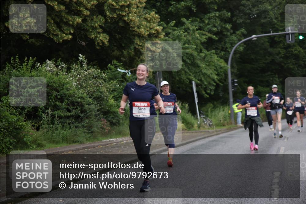 14.06.2026 - REWE Women's Run Jannik Wohlers http://msf.ph/oto/9792673 14.06.2026 09:51:40 Laufen 10745, 57 meine-sportfotos.de