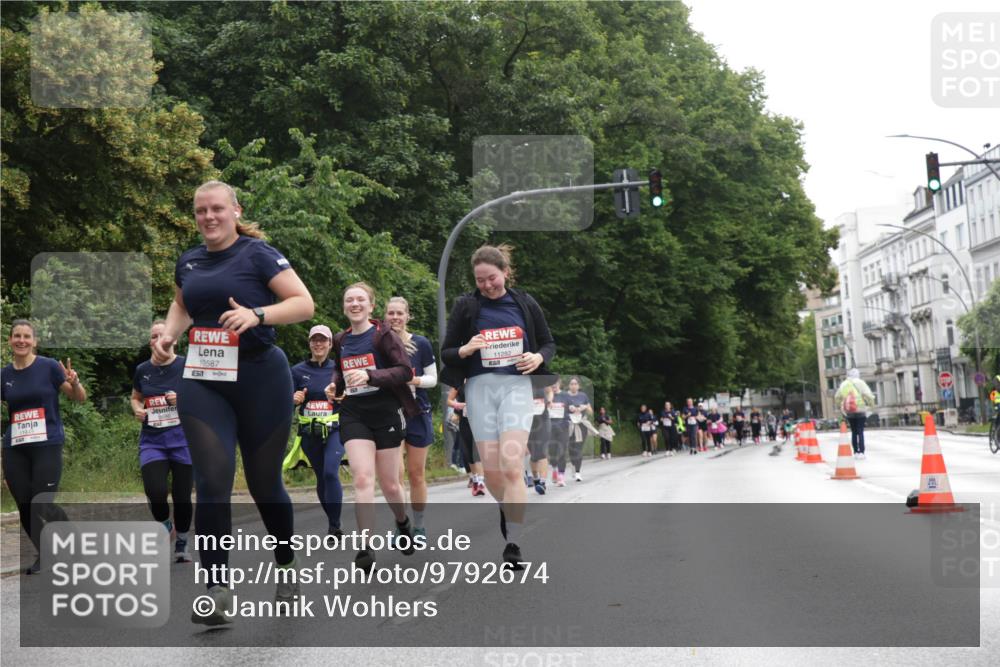 14.06.2026 - REWE Women's Run Jannik Wohlers http://msf.ph/oto/9792674 14.06.2026 10:07:39 Laufen 1596, 10587 meine-sportfotos.de