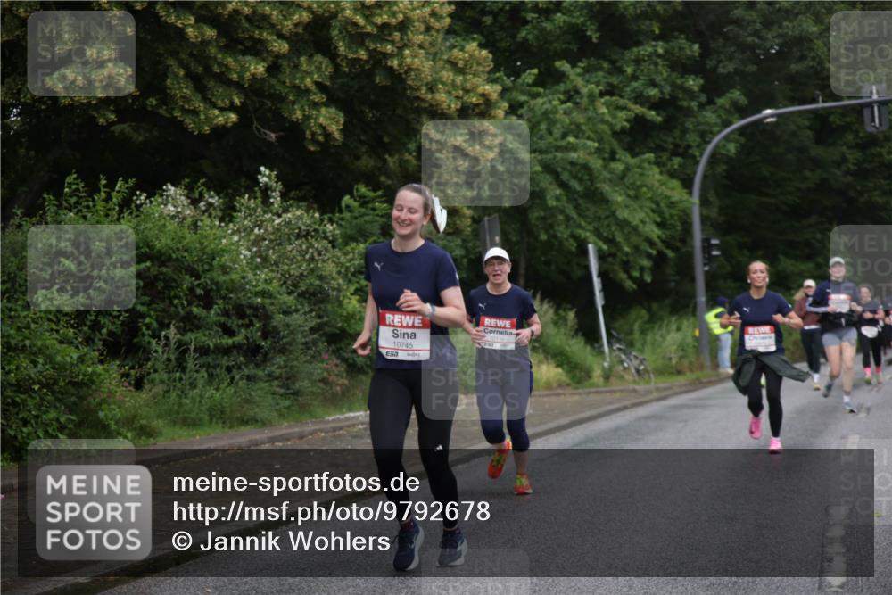 14.06.2026 - REWE Women's Run Jannik Wohlers http://msf.ph/oto/9792678 14.06.2026 09:51:40 Laufen 10745 meine-sportfotos.de