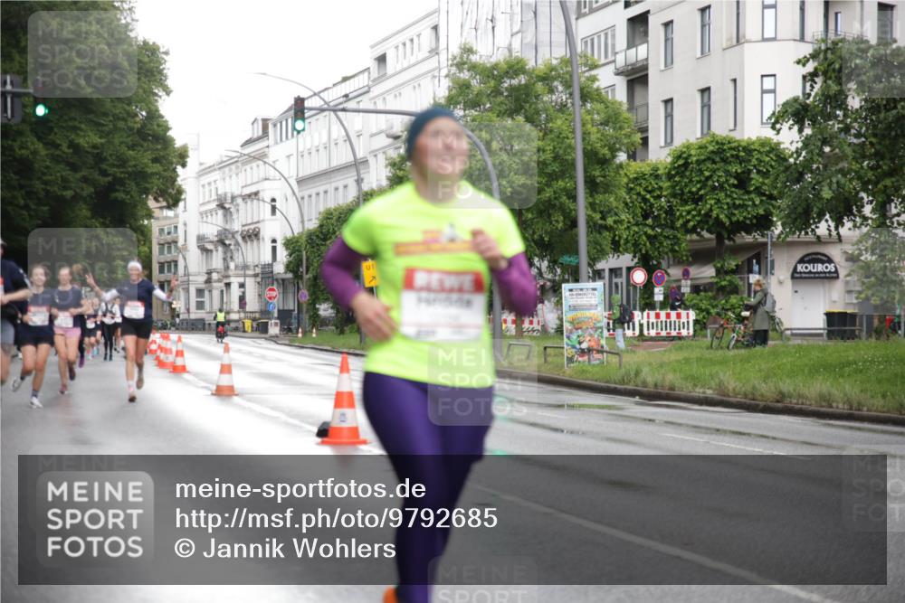 14.06.2026 - REWE Women's Run Jannik Wohlers http://msf.ph/oto/9792685 14.06.2026 09:51:41 Laufen 1 meine-sportfotos.de